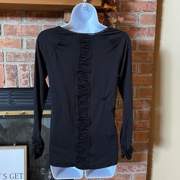 Spanx Active Streamlined Ruched Back Long Sleeve Top - Picture 4 of 6